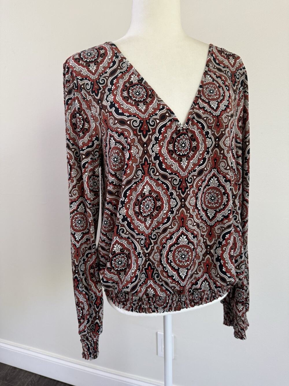 Tommy Hilfiger Women’s V Neck Floral Elastic Ruched Waist LS Blouse Sz XL